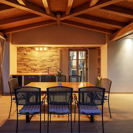 Acorn Holiday home