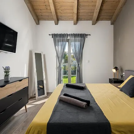 Acorn Holiday home Pula