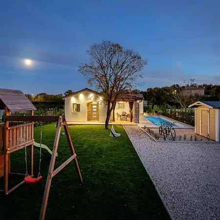 Holiday home Acorn